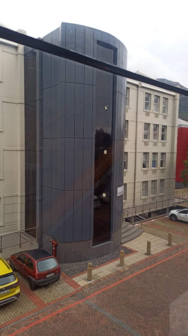 To Let commercial Property for Rent in Rondebosch Western Cape